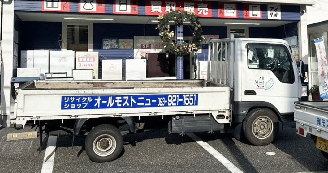 2tトラックの写真