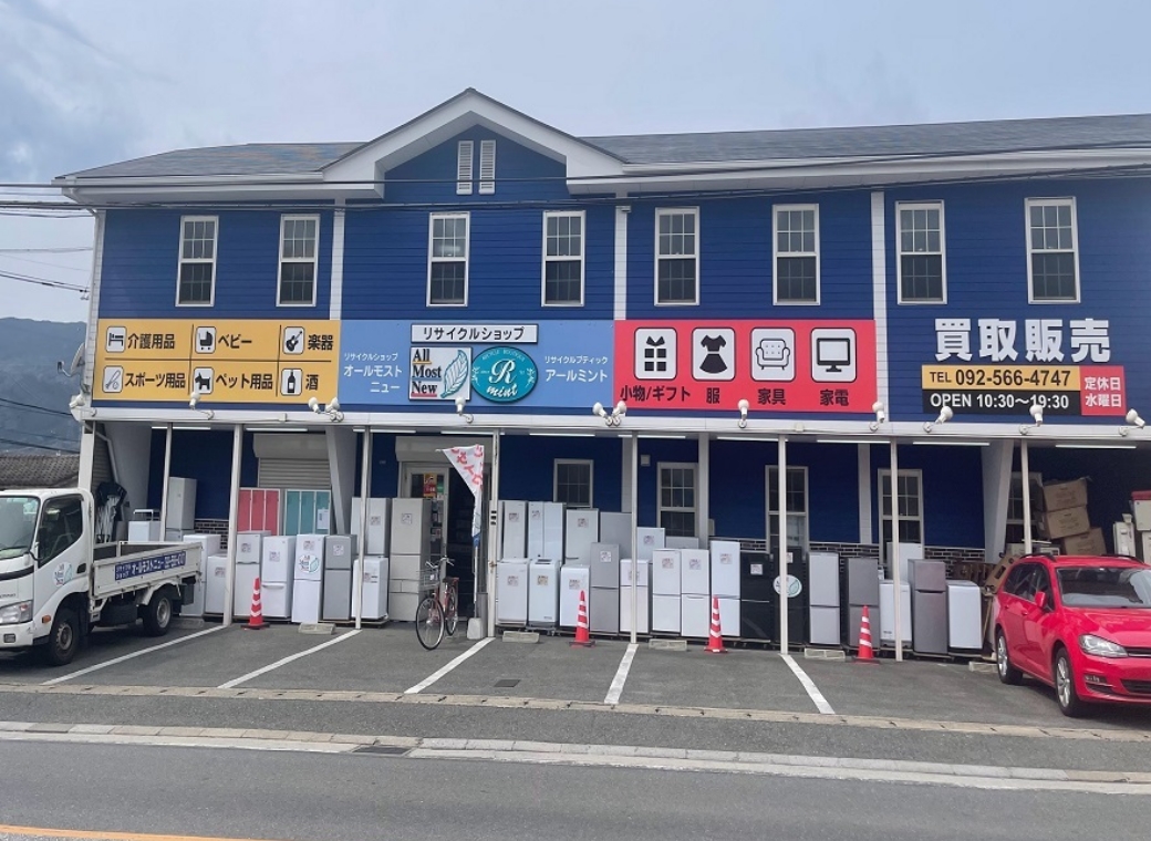 オールモストニュー福岡店外観